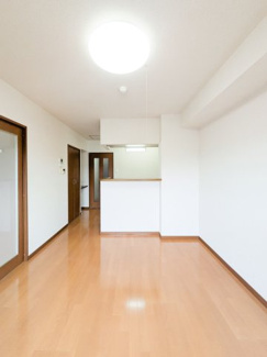 【居間・リビング】 | ファミーユ旭台