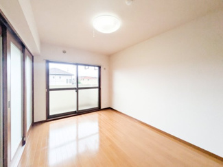 【居間・リビング】 | ファミーユ旭台