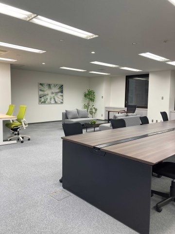 NGA紀尾井町ビルの内装|レイアウトの参考にオフィスステージング実施中！※引き渡しにオフィス家具は含まれません※