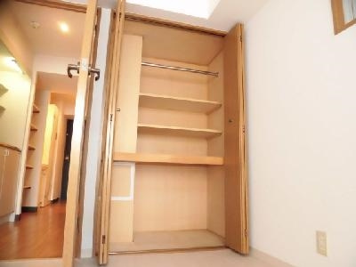 ディクティ三条の収納|クローゼット