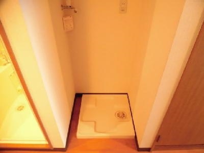 ディクティ三条の浴室|洗濯機室内設置可