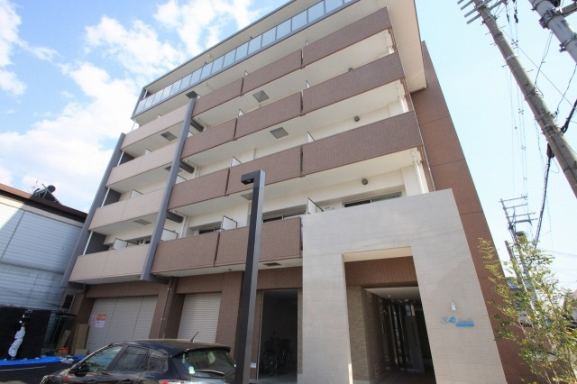 サ・ファミーユの外観