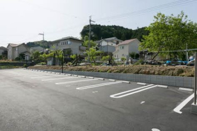 【駐車場】 | シャーメゾン重根