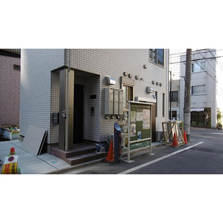 【エントランス】