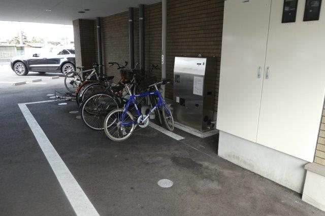 倉敷市老松町１丁目の賃貸マンションのその他共用部分|自転車置き場