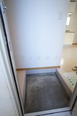 【玄関】 | ビレジ藤が岡