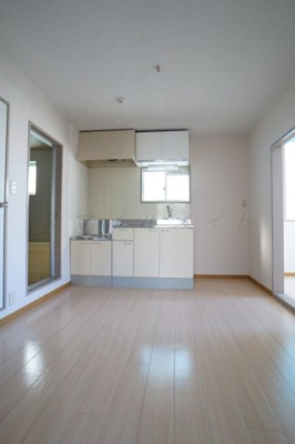 【居間・リビング】 | ビレジ藤が岡