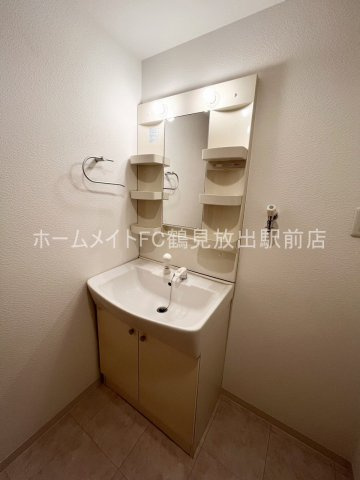 メゾン・ド・ソレイユの独立洗面台