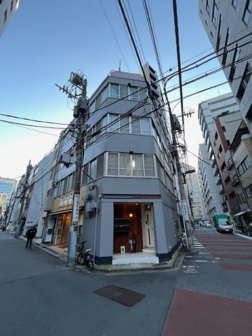 東英ハウスの外観