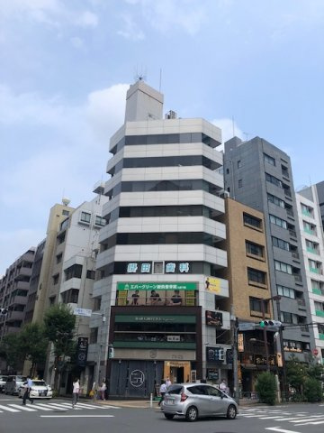 東英九段ビルの外観