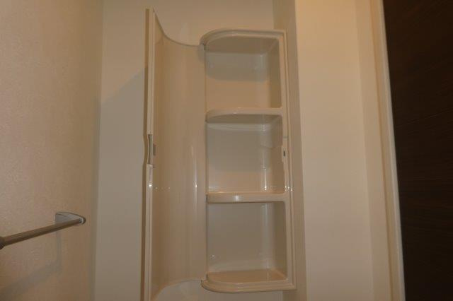 ソレイユみそらⅣのトイレ|トイレ棚