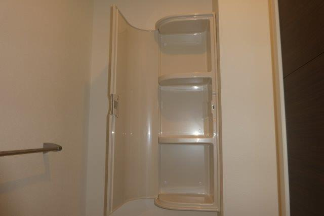 ソレイユみそらⅣのトイレ|トイレ棚