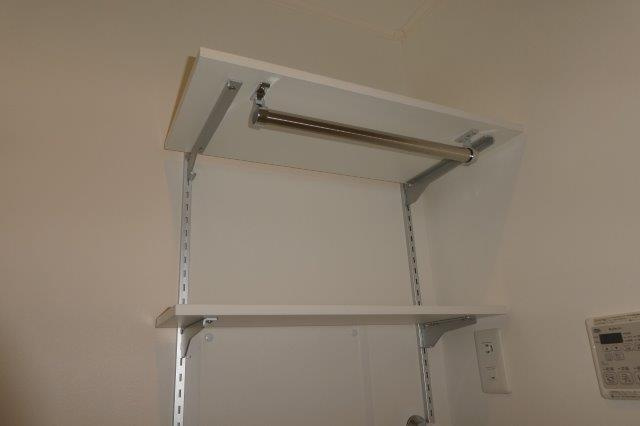 ソレイユみそらⅣの洗面所|洗濯機上棚