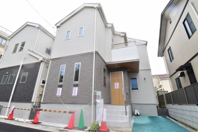 【外観】 | 千歳烏山13期　A号棟 | あらゆる夢を叶える新たな未来へ一歩踏み出す…明日への勇気と活力を与えてくれるそんな邸がこちらです

