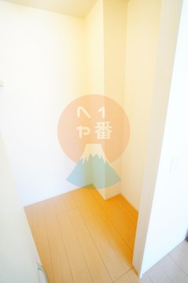 【設備】 | メゾンパークス | ウォークインクローゼット