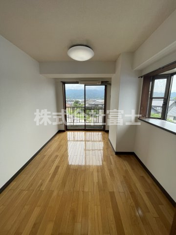 タクロウB棟の洋室