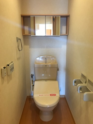 【トイレ】 | ワースファミリア | シャワー付トイレ