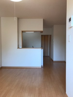 【洋室】 | ワースファミリア | リビング