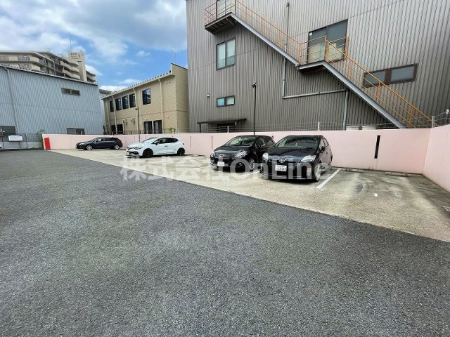 オークハイツの駐車場