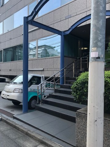 西新宿ミノシマビルのエントランス