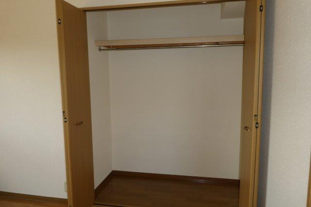 サンヴィレッジ笹沖の収納|クローゼット