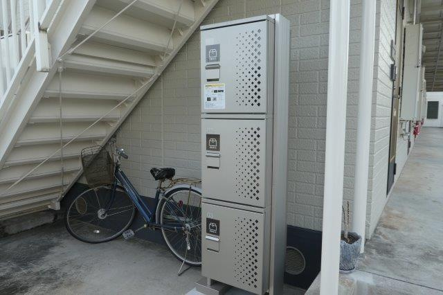 倉敷市西中新田のアパートのその他共用部分|宅配ボックス
