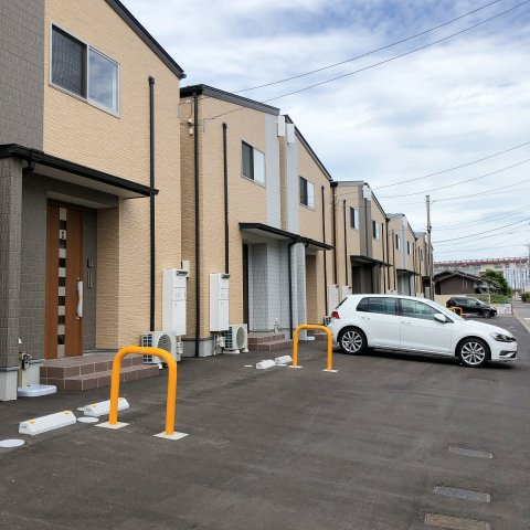 郷本町大川借家の駐車場