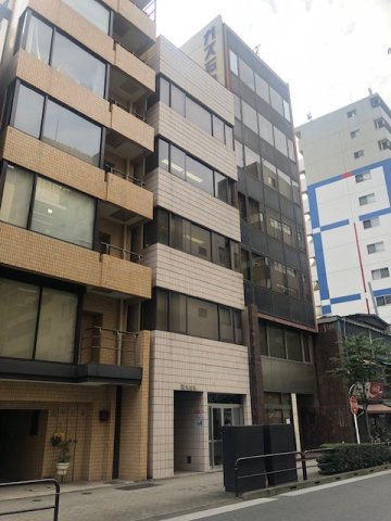 青木ビルの外観