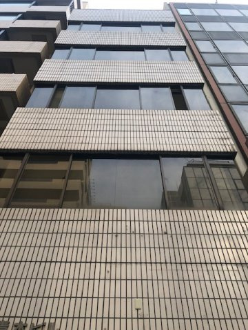 青木ビルの外観
