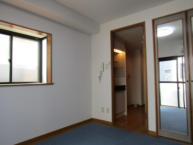 【居間・リビング】 | 洋室