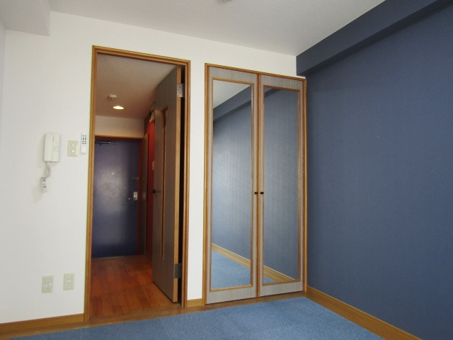 【居間・リビング】 | 洋室