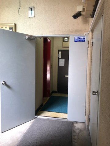 メゾン萬六のロビー