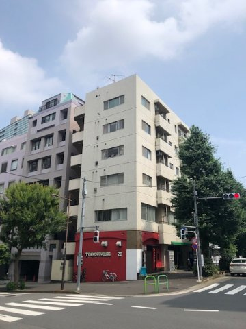 メゾン萬六の外観