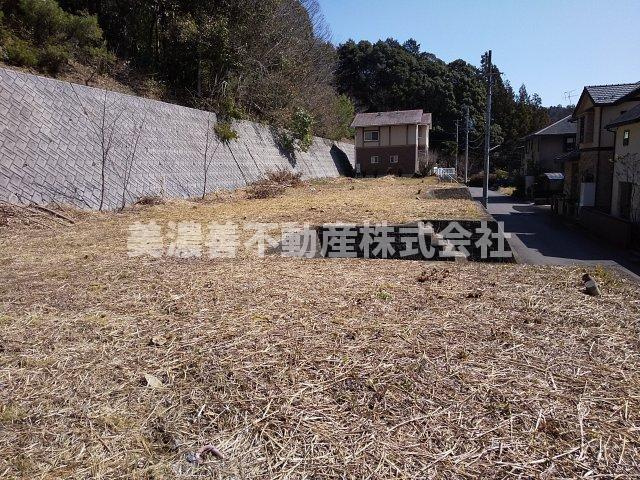 ５６９４４　山県市梅原土地の外観