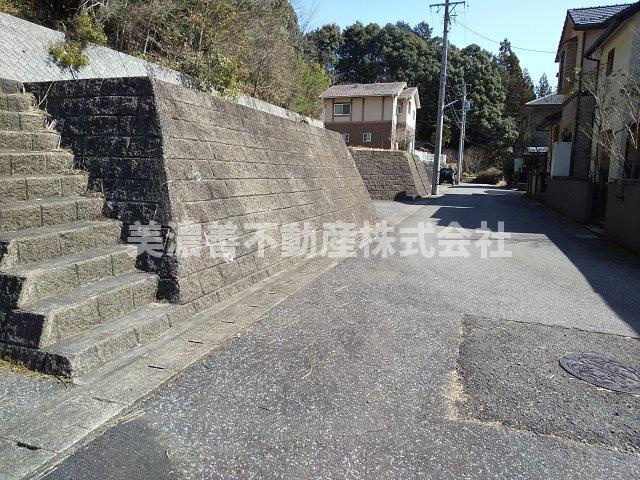 ５６９４４　山県市梅原土地の外観