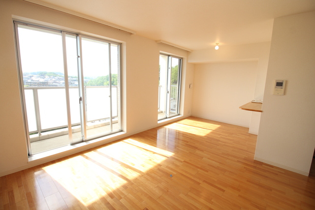 S-FORT横浜青葉台の居間・リビング|前回募集時の写真です。現況優先