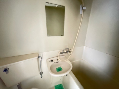 【洗面所】 | キャトルセゾン淵野辺 | 漏水事故が少ないのもユニットバスの魅力です。			
