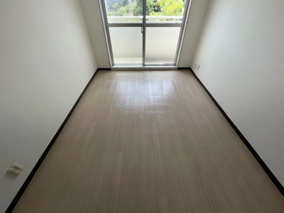 【洋室】 | キャトルセゾン淵野辺 | どんなインテリアにするか考えると楽しいですね。			
