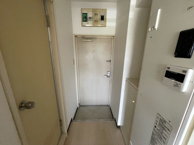 【玄関】 | キャトルセゾン淵野辺 | 清潔感あふれる玄関ホールです。
