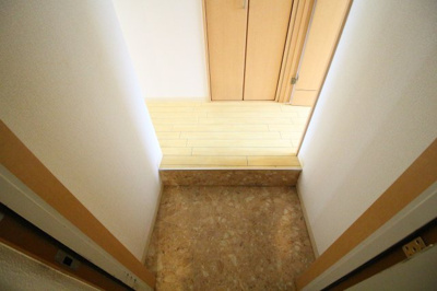 【玄関】 | サンビルダー板宿