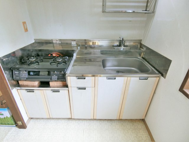 南横川ユングフラウのキッチン