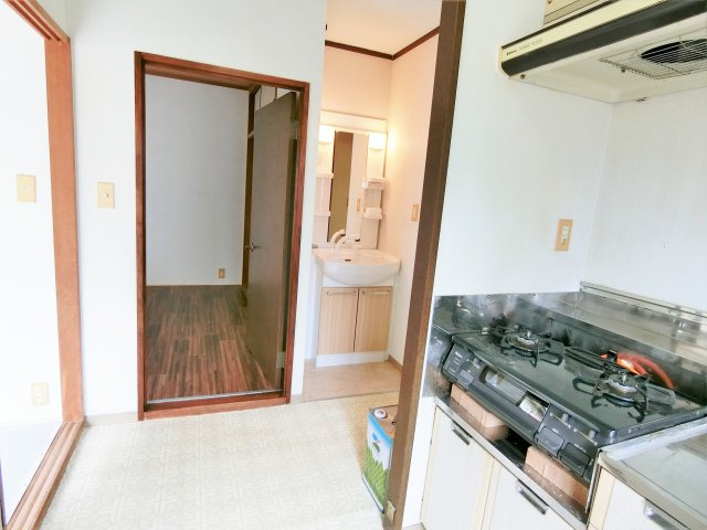 南横川ユングフラウのキッチン