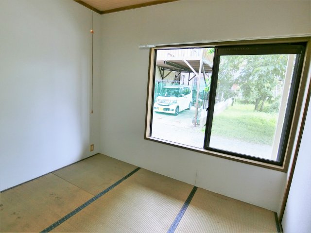 南横川ユングフラウの和室