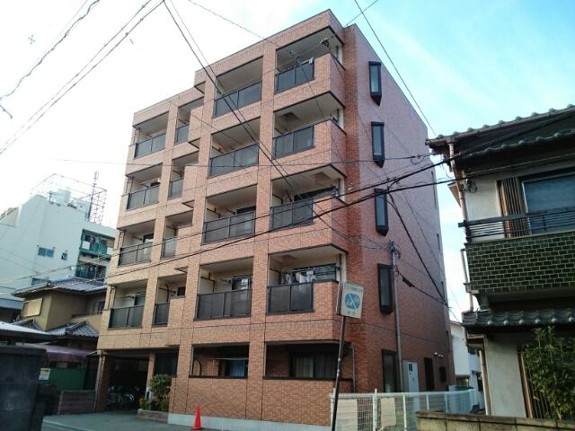 プリンスコートの外観