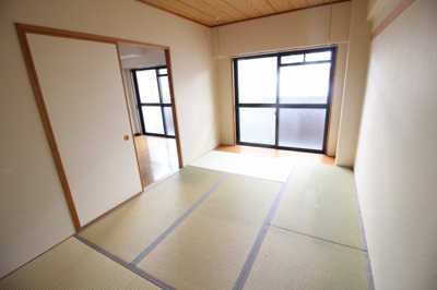 【和室】 | マジョール松崎町 | 和室6帖