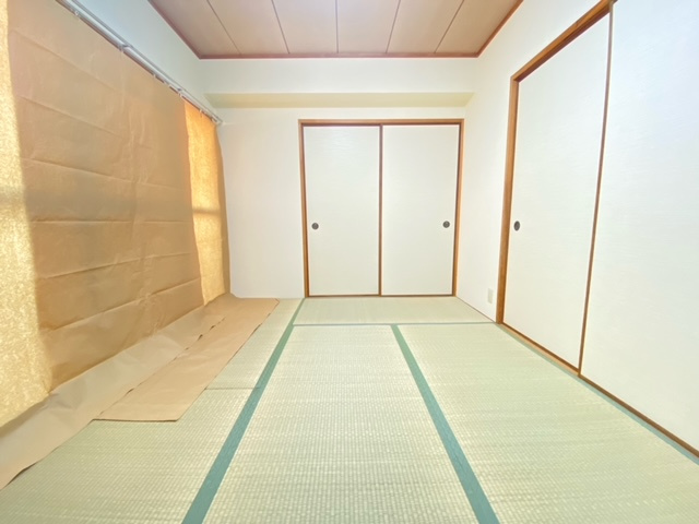 メゾンアザレアの寝室