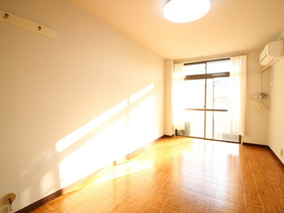 【居間・リビング】 | メゾン渡部2号館