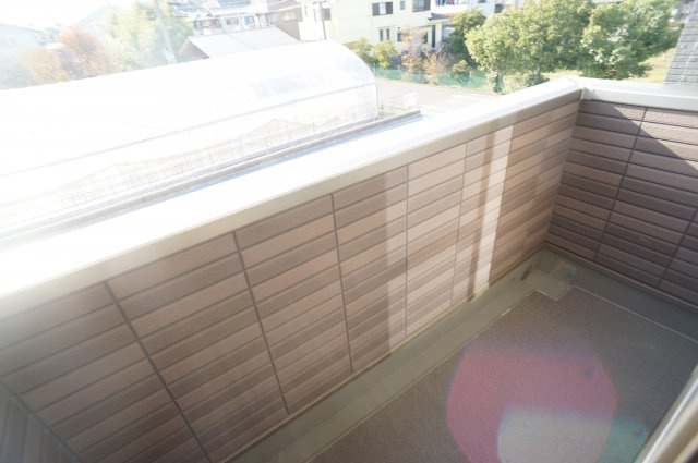 イーストソレイユ荻野Ⅰ・Ⅱのバルコニー|参考、同建物・反転間取りの号室