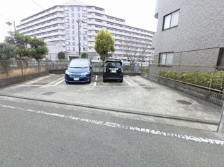 【駐車場】 | 平置き駐車場です。