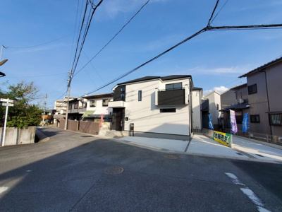 【前面道路含む現地写真】 | 天白区荒池　１号棟〈仲介手数料無料〉平針小学校・平針中学校　新築一戸建て | 11/2撮影〈内覧予約キャンペーン実施中！〉マックスバリュde住まい相談までご連絡下さい。